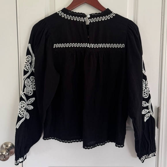 Jennifer & Grace Embroidered Blouse - Picture 8 of 13